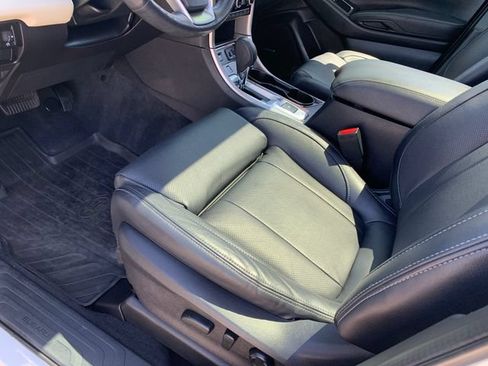 Used 2022 Subaru Ascent Touring AWD/4WD image 21