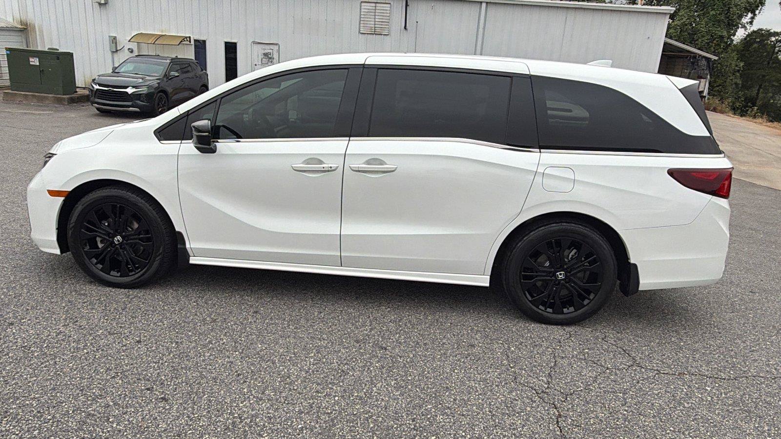 Used 2025 Honda Odyssey Sport-L image 12
