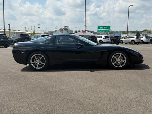 Used 1999 Chevrolet Corvette Coupe w/ Roof Pkg RWD image 6