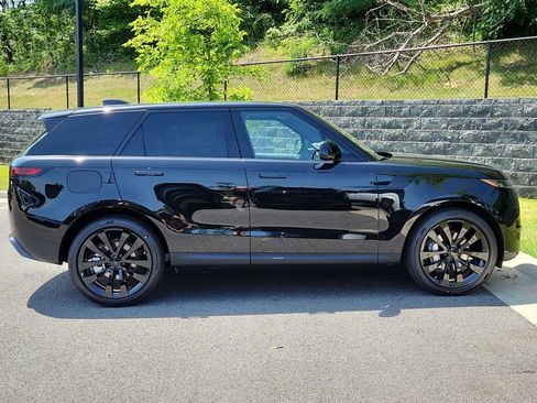 New 2026 Land Rover Range Rover Sport SE AWD/4WD image 11