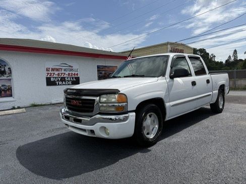 Used 2004 GMC Sierra 1500 SLE RWD image 1