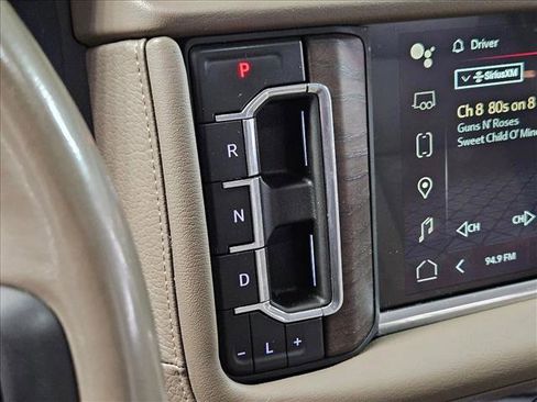 Used 2023 GMC Yukon Denali image 12