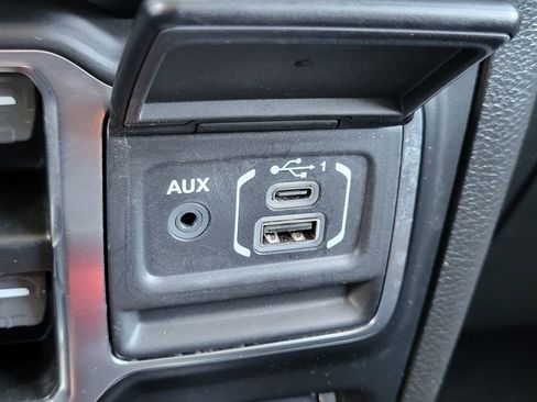 Used 2021 Jeep Wrangler Unlimited Rubicon image 14