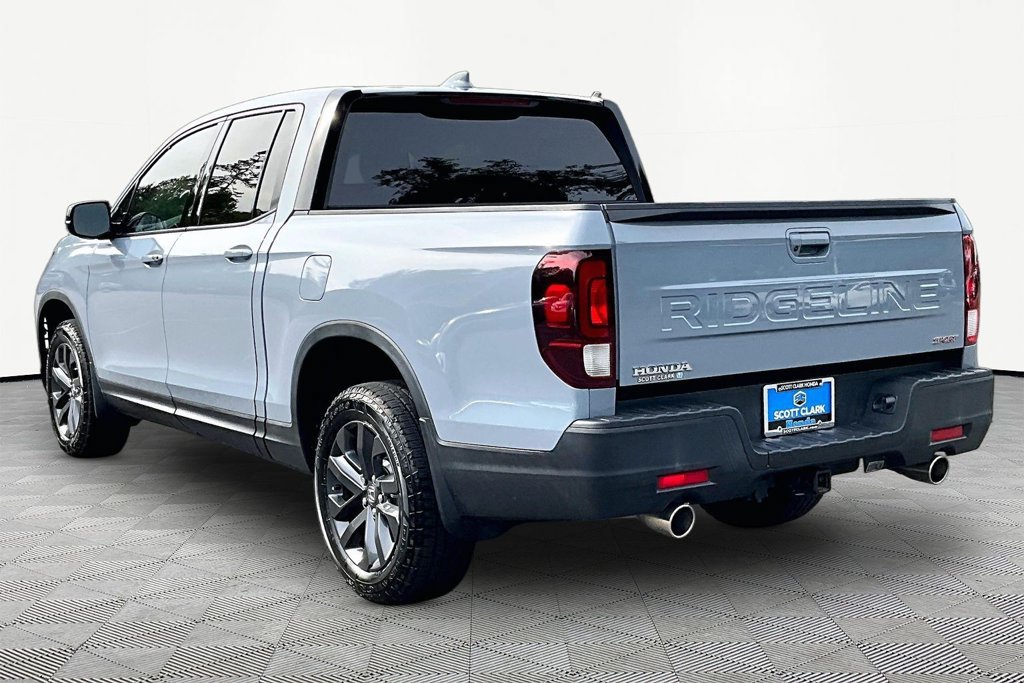 Used 2024 Honda Ridgeline Sport image 4