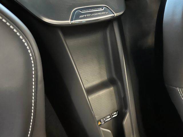 Used 2022 Chevrolet Corvette Stingray Preferred Conv w/ Z51 Performance Package RWD image 34