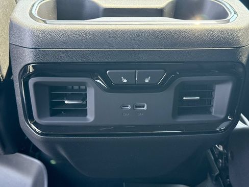 New 2026 GMC Sierra 2500 AT4 w/ AT4 Premium Plus Package AWD/4WD image 31