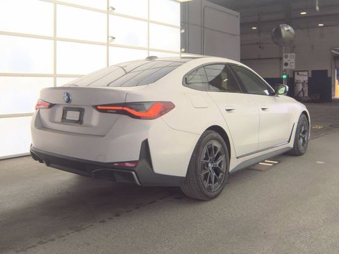 Used 2023 BMW i4 eDrive40 RWD image 6