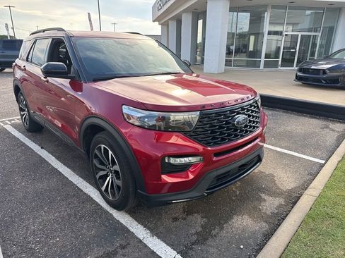Used 2022 Ford Explorer ST-Line RWD image 1