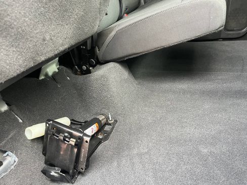 Used 2020 Chevrolet Silverado 1500 LT w/ All-Star Edition image 26