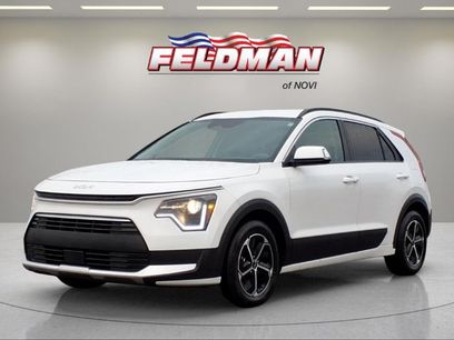 Used 2025 Kia Niro EX