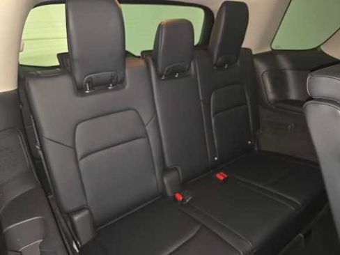Used 2024 Nissan Pathfinder Platinum w/ Cargo Package AWD/4WD image 15