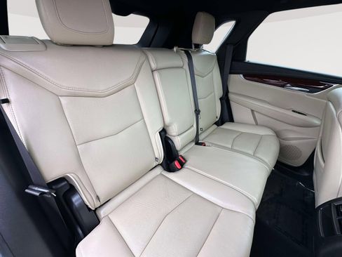 Used 2019 Cadillac XT5 Premium Luxury AWD/4WD image 29