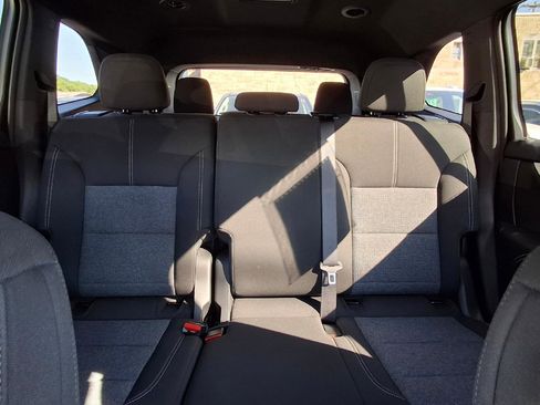 Used 2025 GMC Acadia Elevation AWD/4WD image 12