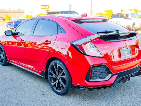 Used 2018 Honda Civic Sport image 7
