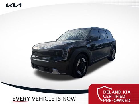 Certified 2024 Kia EV9 Wind AWD/4WD image 1