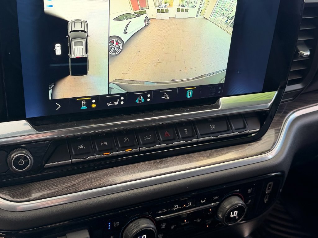 Certified 2022 Chevrolet Silverado 1500 LTZ w/ LTZ Premium Package AWD/4WD image 19