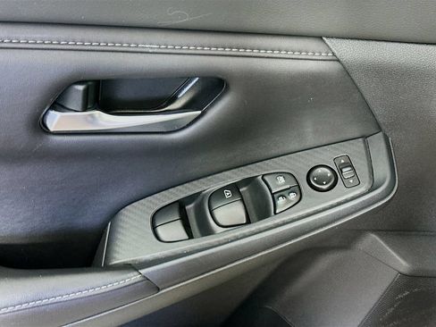 Used 2022 Nissan Sentra SV FWD image 24