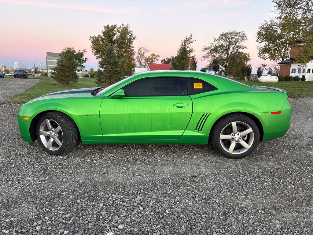 Used 2010 Chevrolet Camaro LT RWD image 6