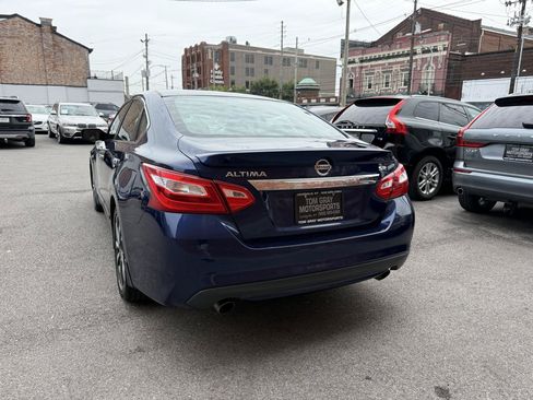 Used 2016 Nissan Altima 2.5 SR FWD image 4