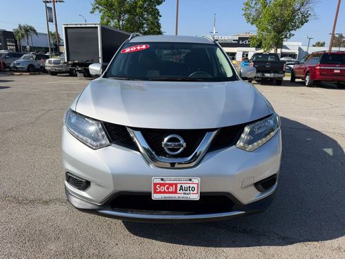 Used 2014 Nissan Rogue SV FWD image 8