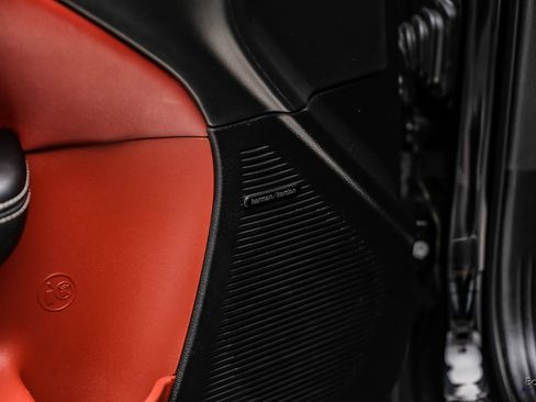 Used 2022 Dodge Challenger SRT Hellcat RWD image 93