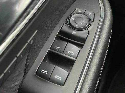 Used 2024 Buick Envision Preferred AWD/4WD image 12