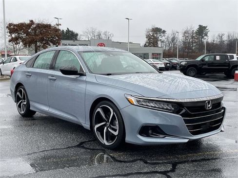 Used 2022 Honda Accord Sport image 7