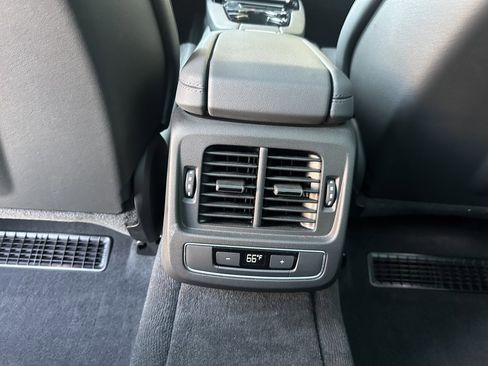 Used 2022 Audi e-tron GT Premium Plus image 34