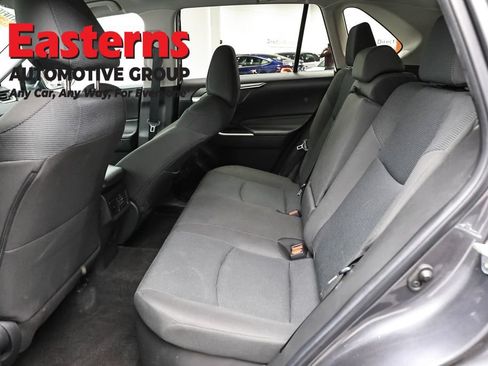 Used 2023 Toyota RAV4 LE AWD/4WD image 20