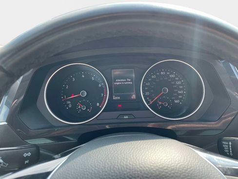 Used 2019 Volkswagen Tiguan SE w/ Panoramic Sunroof Package AWD/4WD image 24