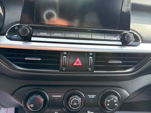 Used 2024 Kia Forte LXS image 13