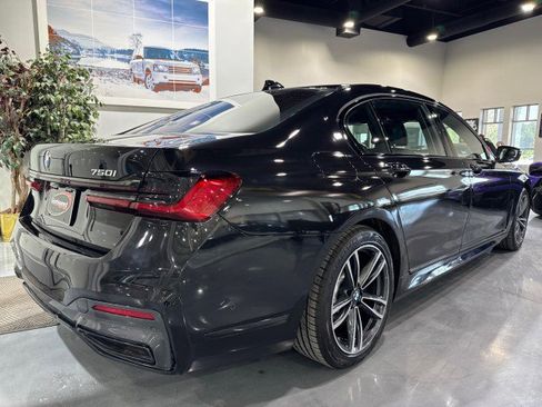 Used 2020 BMW 750i xDrive w/ Executive Package image 26