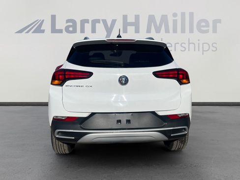 Used 2022 Buick Encore GX Select image 4