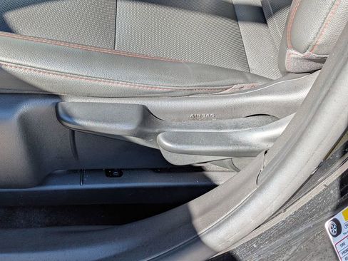 Used 2024 Chevrolet Trax RS image 16