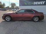 Used 2016 Chrysler 300 Limited image 2