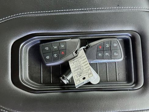 Used 2023 Chevrolet Tahoe Z71 w/ Z71 Off-Road Package AWD/4WD image 35