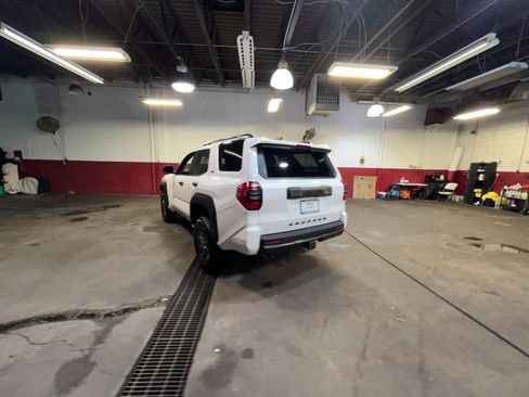 Used 2025 Toyota 4Runner SR5 image 16