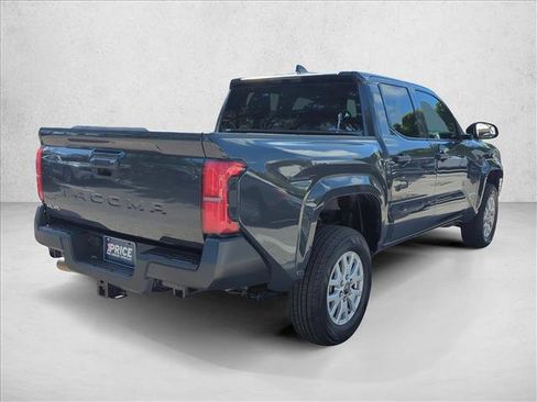 Certified 2025 Toyota Tacoma SR AWD/4WD image 5