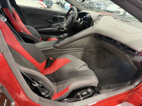 Used 2024 Chevrolet Corvette Z06 w/ Z07 Performance Package RWD image 14