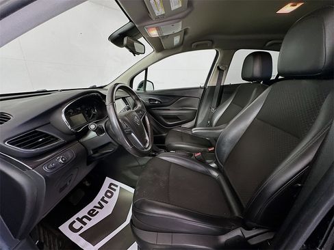 Used 2018 Buick Encore Preferred image 19