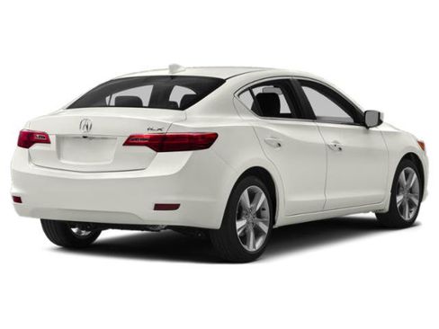 Used 2014 Acura ILX FWD image 2