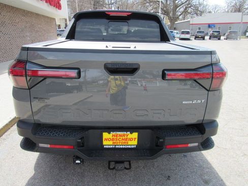 Used 2023 Hyundai Santa Cruz SEL Premium w/ Tow & Go Package AWD/4WD image 3