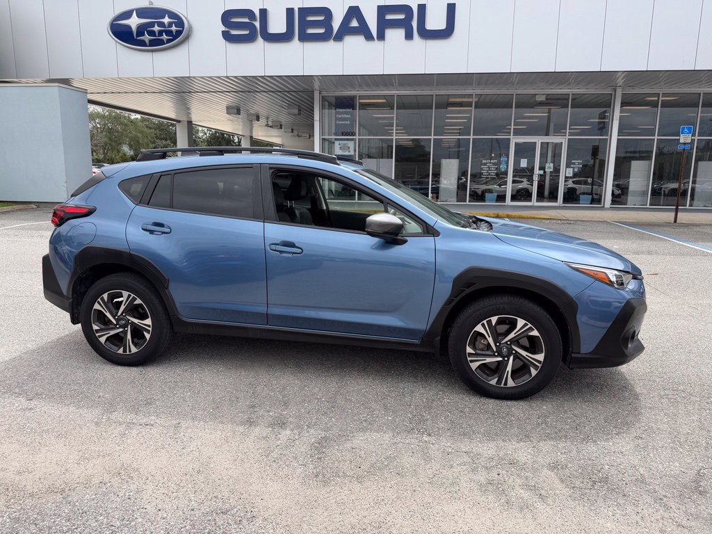 Used 2024 Subaru Crosstrek 2.0i Premium AWD/4WD image 2