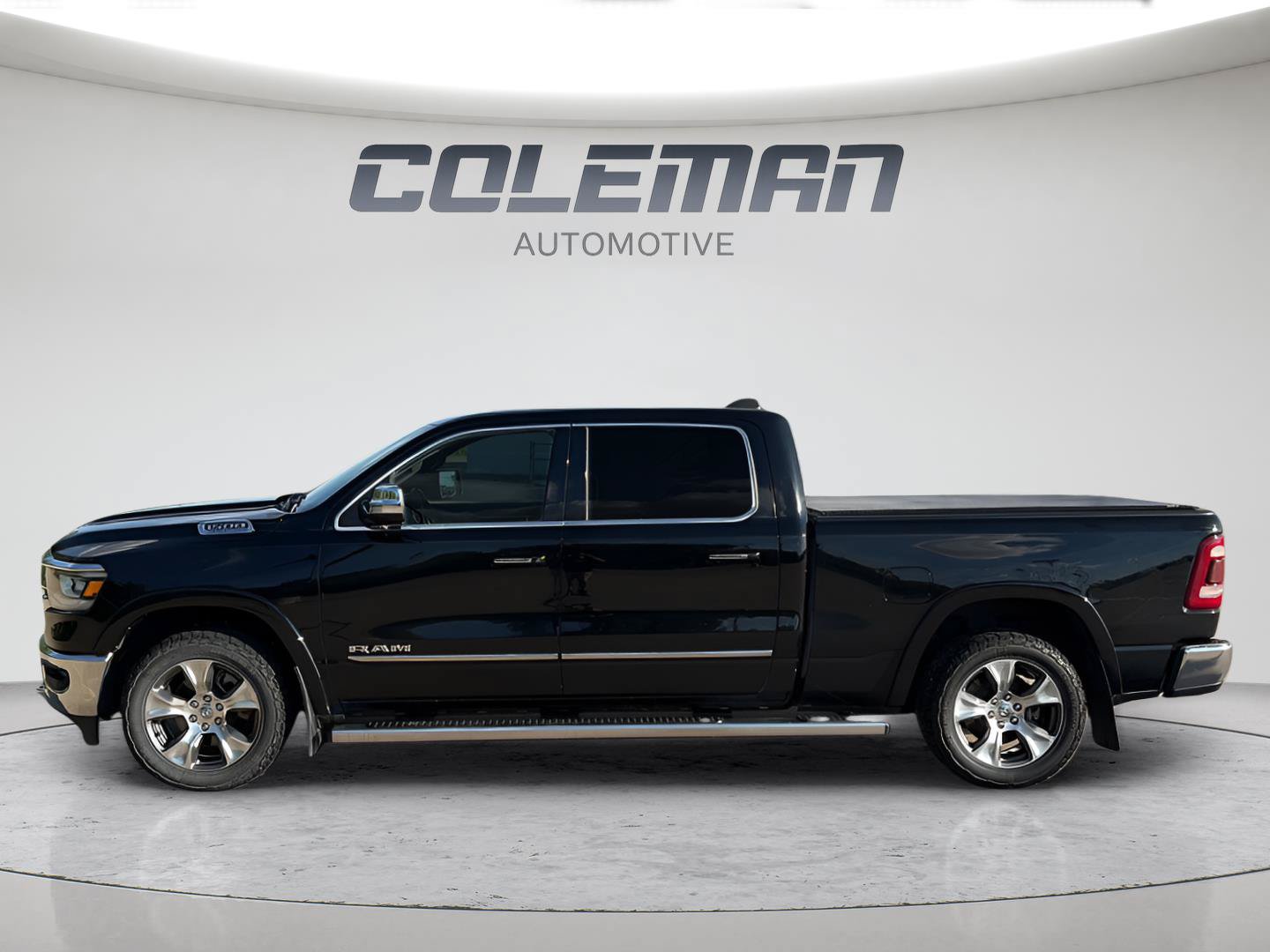 Used 2021 RAM 1500 Laramie AWD/4WD image 19
