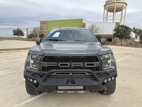 Used 2018 Ford F150 Raptor w/ Equipment Group 802A Luxury image 7