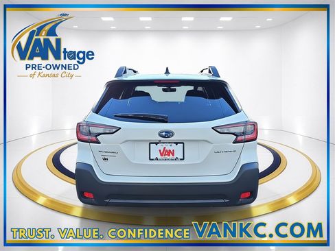 Certified 2024 Subaru Outback Premium image 7