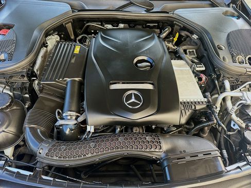 Used 2017 Mercedes-Benz E 300 E 300 image 36