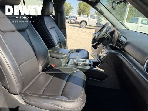 Used 2020 Ford Explorer XLT w/ Equipment Group 202A AWD/4WD image 35
