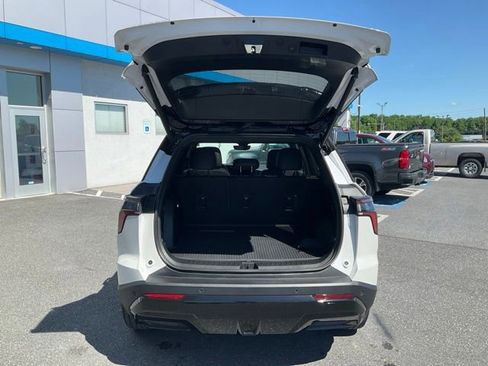 Used 2025 Chevrolet Equinox RS w/ Safety and Technology Package AWD/4WD image 19