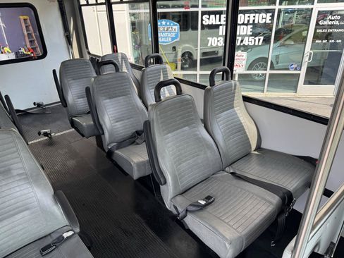 Used 2013 Ford E-350 and Econoline 350 Super Duty w/ Shuttle Bus Prep Pkg RWD image 20